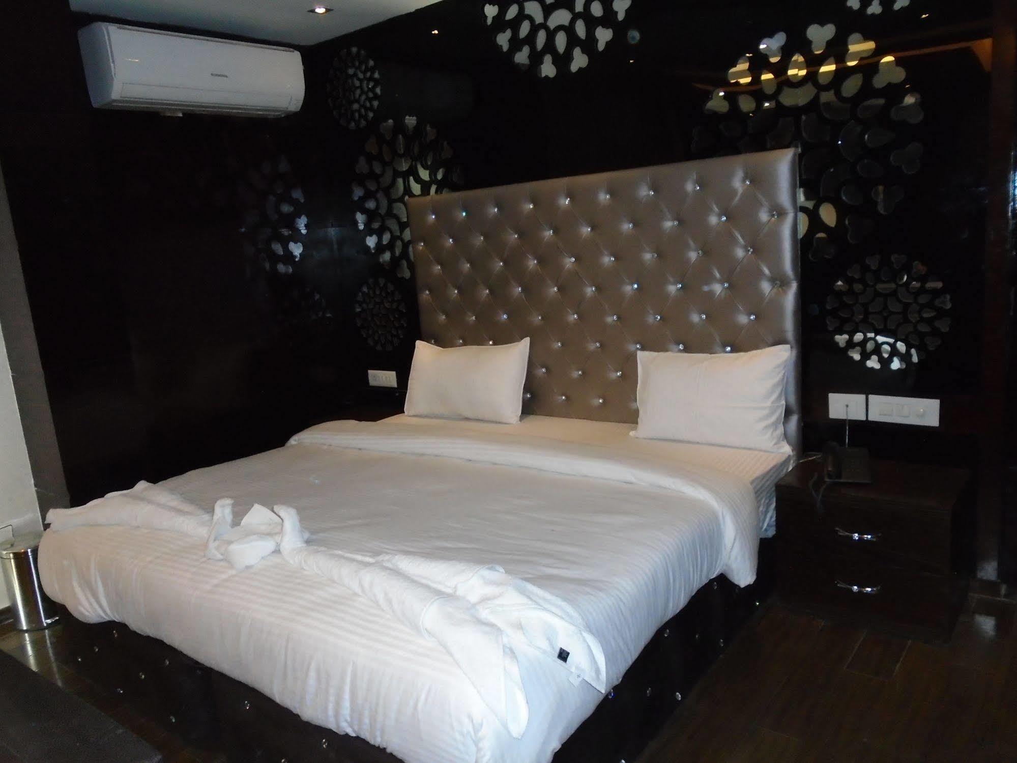 Hotel Gold Souk - Karol Bagh Делі Екстер'єр фото